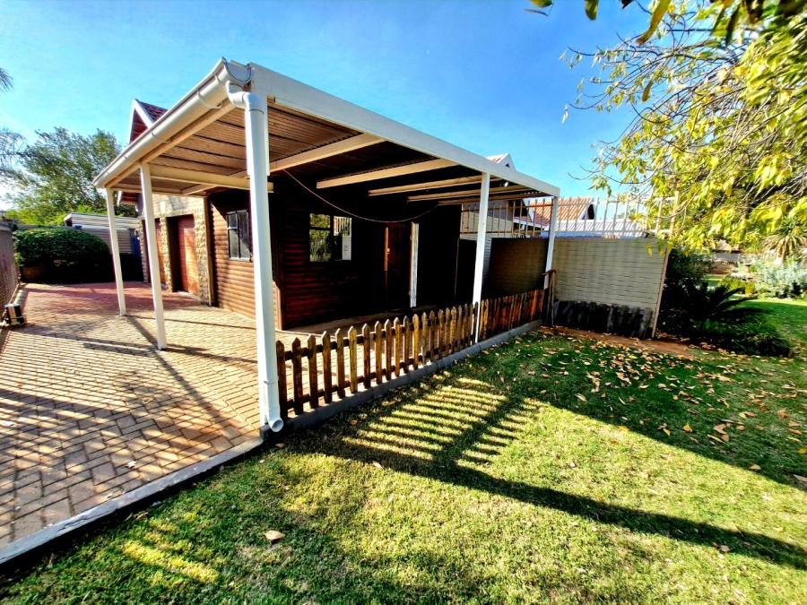 4 Bedroom Property for Sale in Fichardt Park Free State